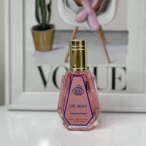 بطری ۵۰ میلی‌لیتری عطر جورجیو آرمانی مای وی از شرکت فرگرانس با طراحی شیک و رایحه‌ای مسحورکننده.
