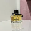 بطری ۲۵ میل عطر گوچی فلورا | Gucci Flora برند مارکویی (فرگرانس) با طراحی کوچک و صورتی ملایم در پس‌زمینه‌ای روشن.