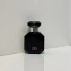 بطری 25 میل عطر زنانه ویکتوریا سکرت بامبشل نیویورک مارکویی با طراحی ظریف و اقتصادی در پس‌زمینه‌ای مینیمال.