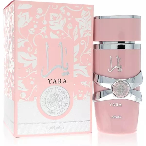بطری 100 میل عطر زنانه لطافه یارا صورتی | Lattafa Yara با طراحی صورتی شیک و لوکس در پس‌زمینه‌ای مینیمال.