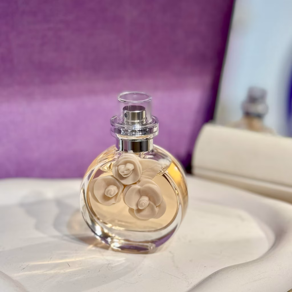 عطر ولنتینو ولنتینا سه گل پینک (Valentino Valentina Pink)