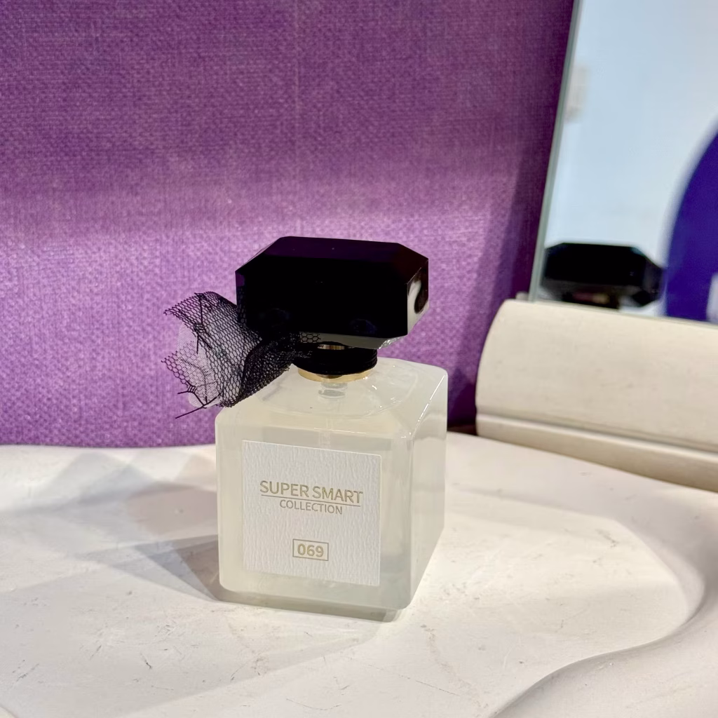 عطر ویکتوریا سکرت تیس کرم کلاود
