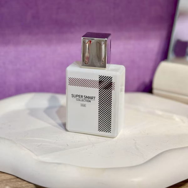 عطر باربری با پس زمینه بنفش