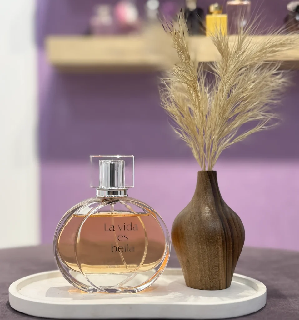 عطر زنانه لانکوم لا ویه است بل |Lancome La Vie Est Belle حجم 100 میل شرکتی فراگرنس